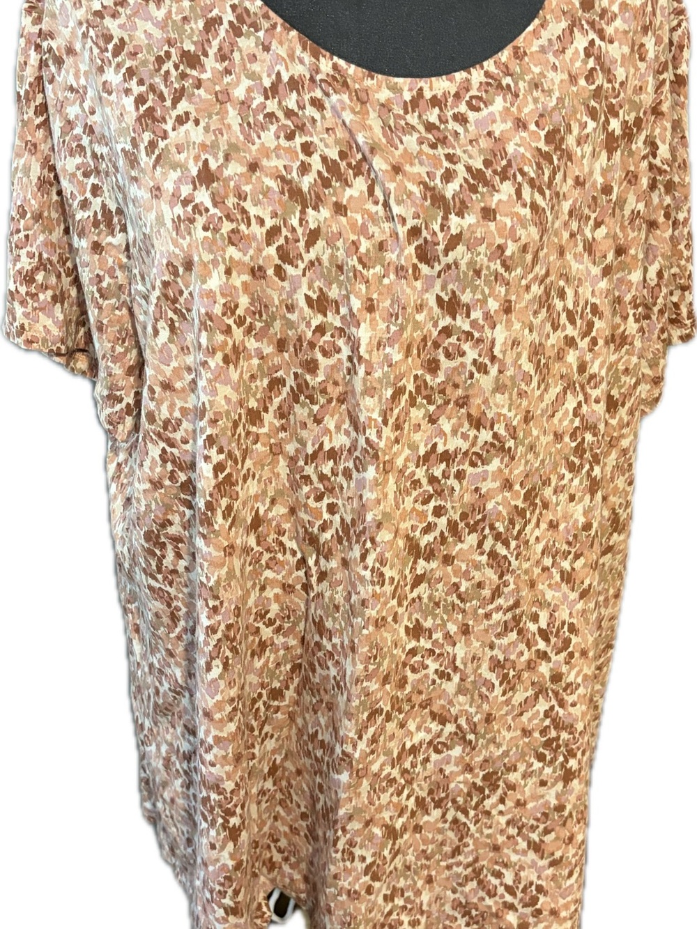 Pure Jill Scoop Neck Elliptical Tee.